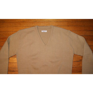Vintage 70s Mens Large Tan Wintuck Orlon Acrylic VNeck Sweater Grandpa